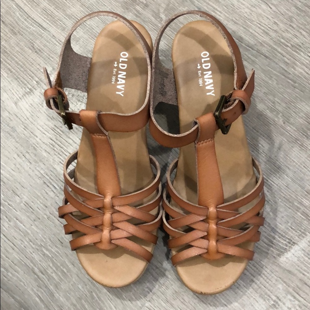 Old Navy block clog heels